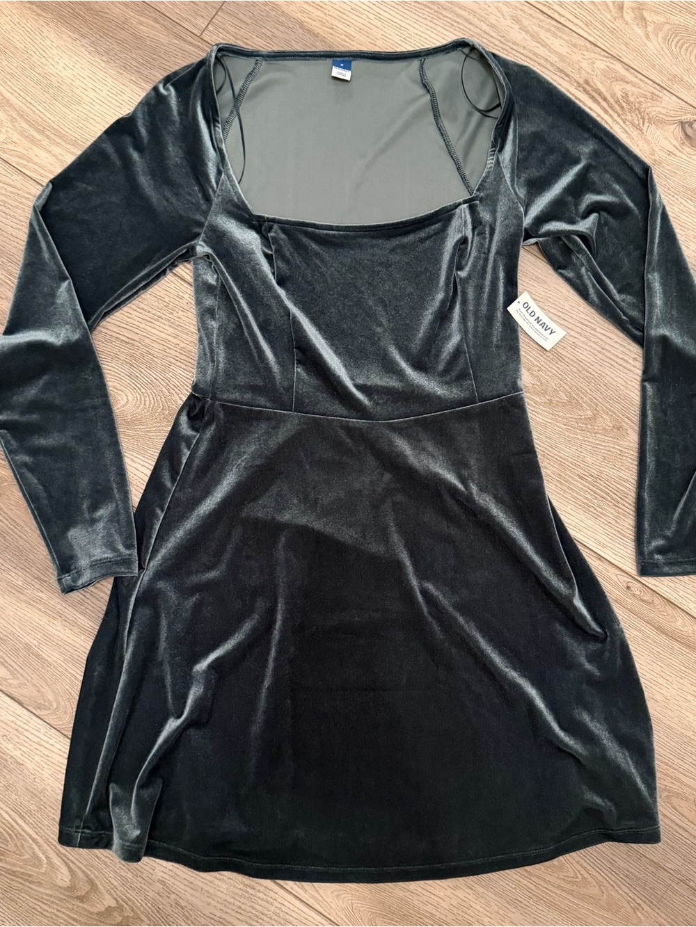 Old Navy Women's green Velvet Long-Sleeve Fit & Flare Dress